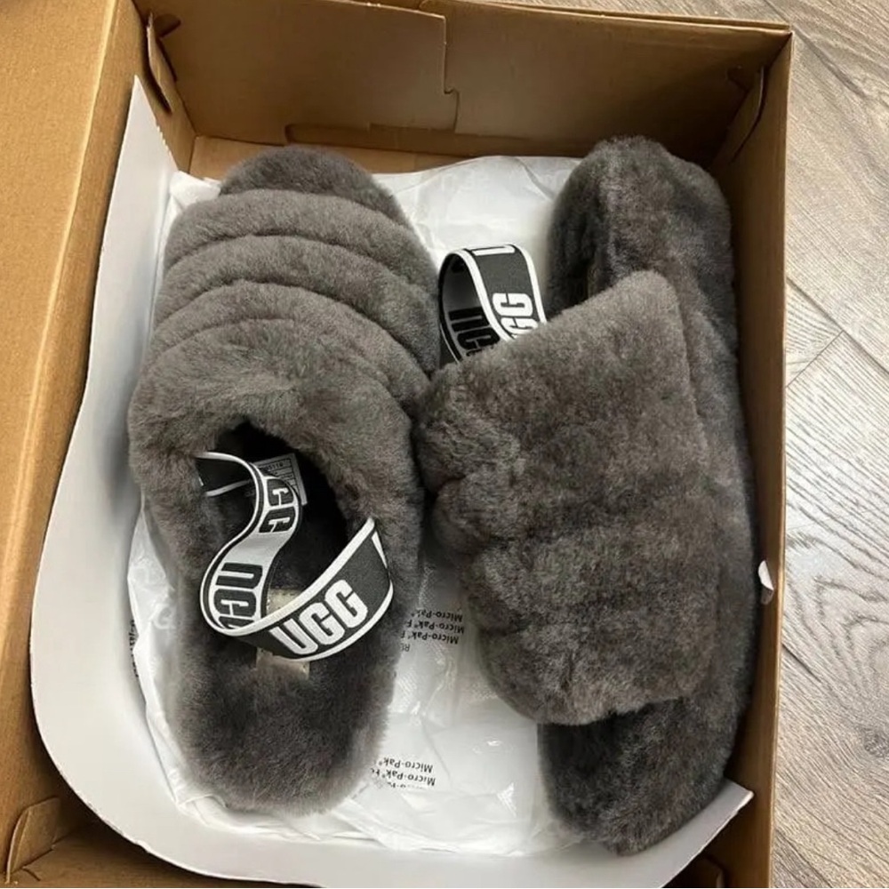 Ugg Fluff Yeah slides Charcol